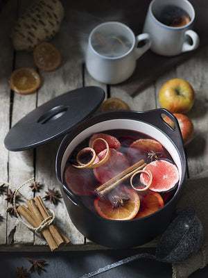 
                  
                    Laden Sie das Bild in den Galerie-Viewer, Glühwein aus Rotwein
                  
                
