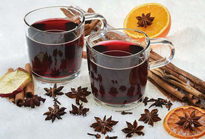
                  
                    Laden Sie das Bild in den Galerie-Viewer, Glühwein aus Rotwein
                  
                
